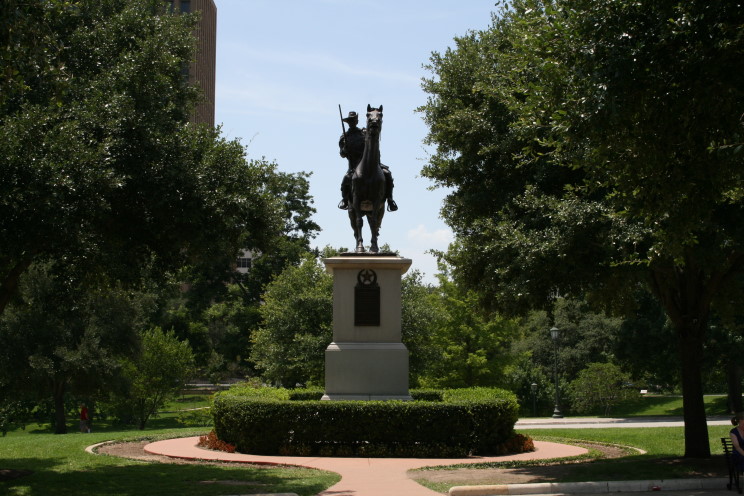Texas Ranger Statue, The TERRY'S TEXAS RANGERS MONUMENT fea…